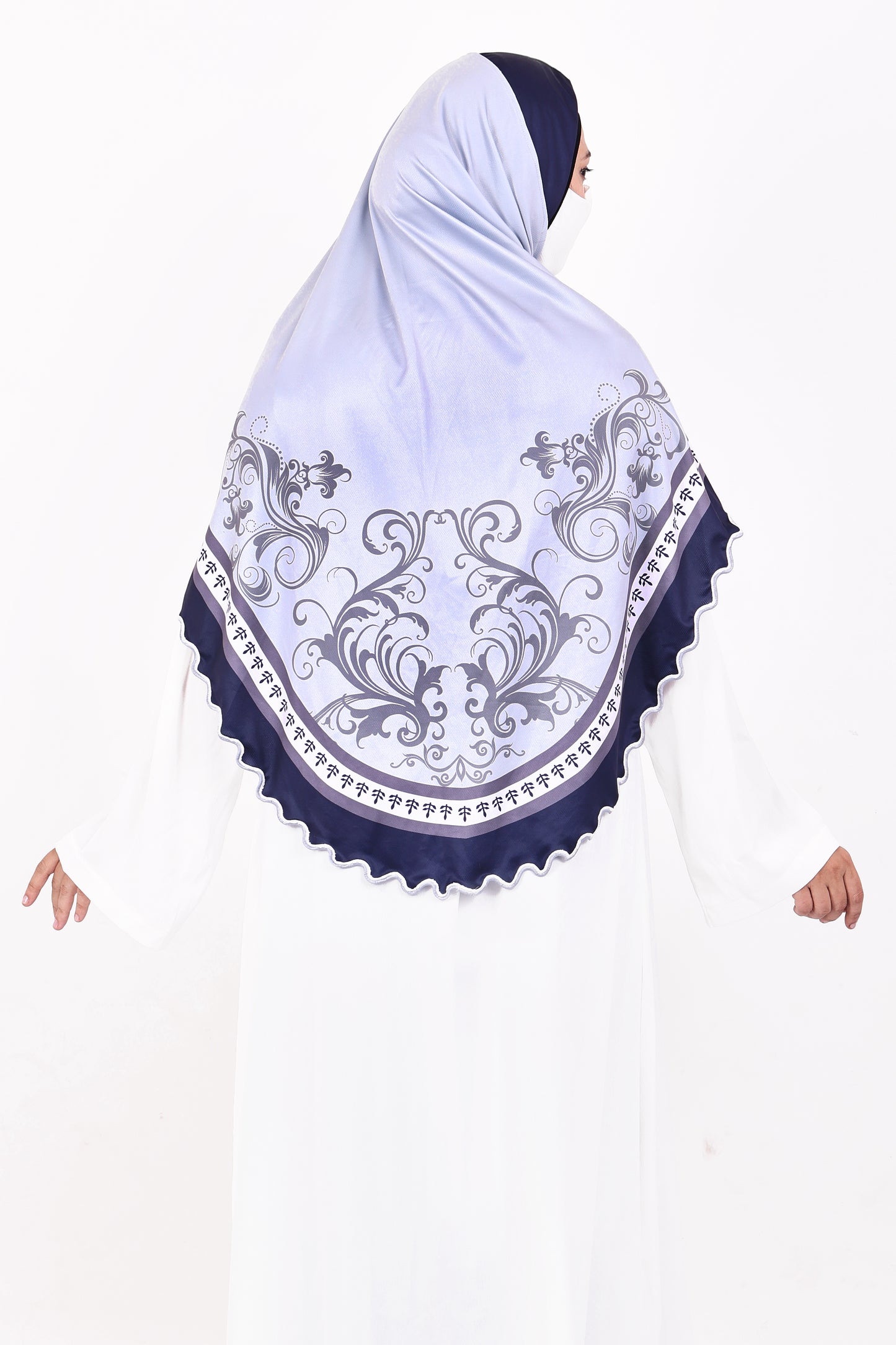 Malaysian Makhna (Light Blue)