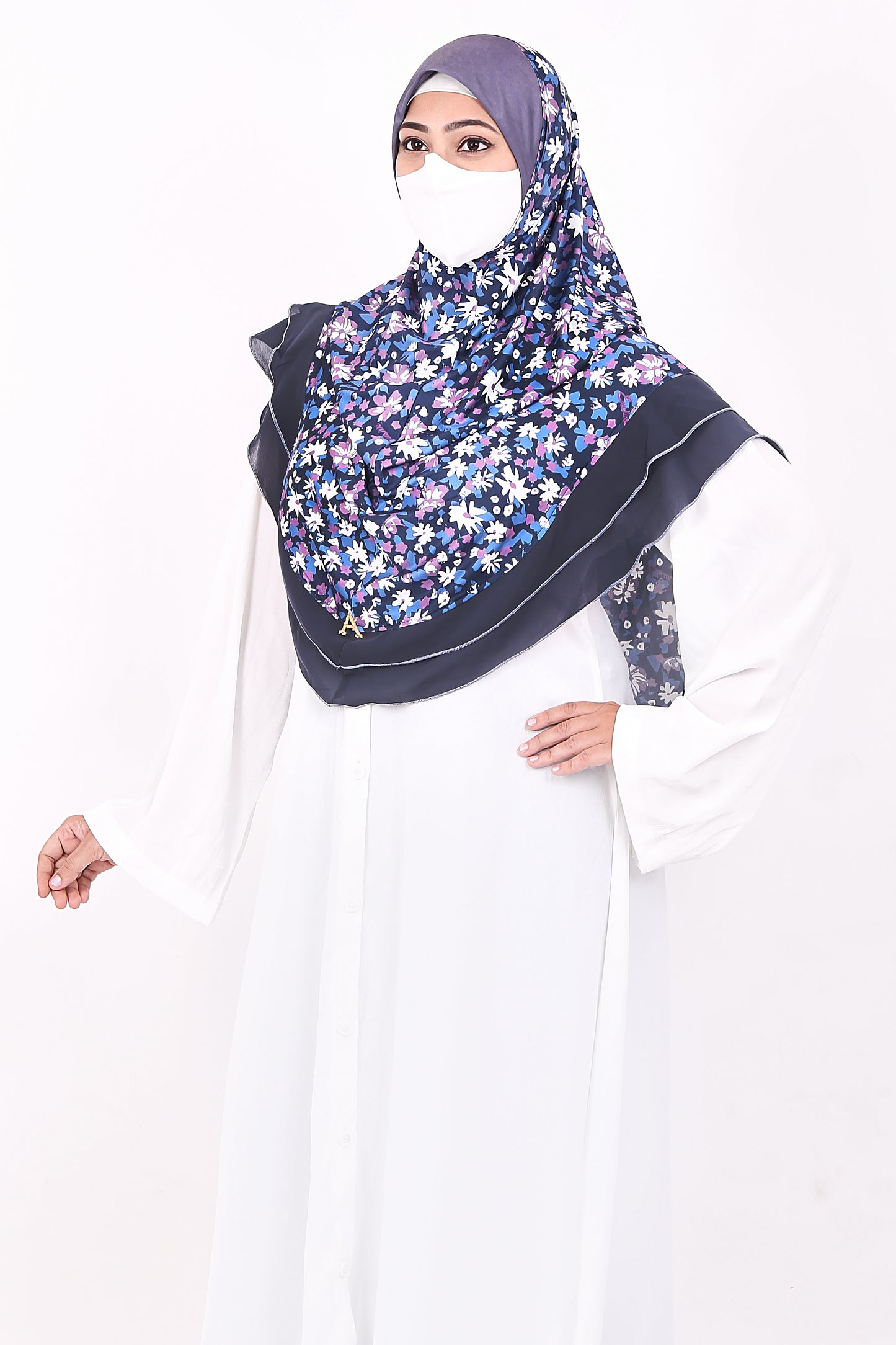 Malaysian Makhna (Dark Blue Floral)