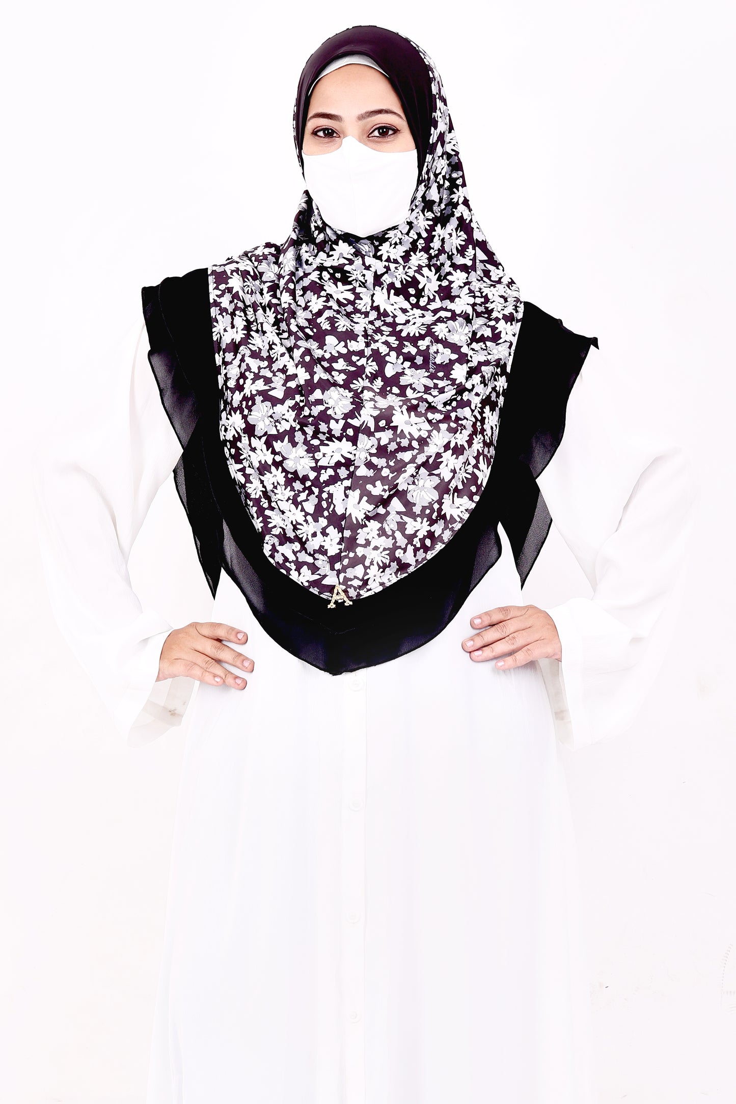 Malaysian Makhna (Black & White Floral - Black Border)