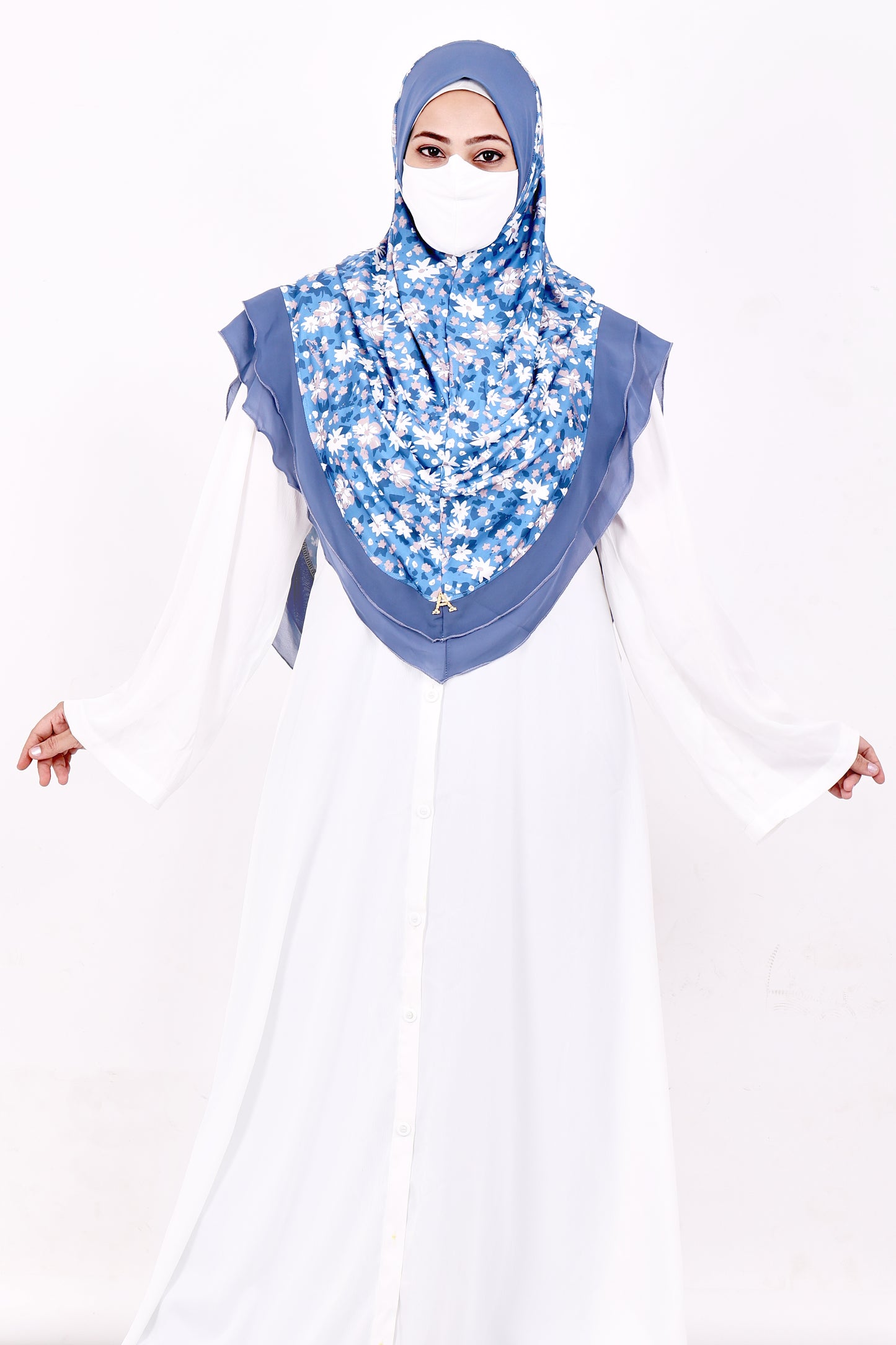 Malaysian Makhna (Blue & White Floral - Blue Border)